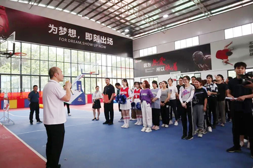快乐运动，，，，，高效工作——南宫NG28十五周年庆趣味运动会